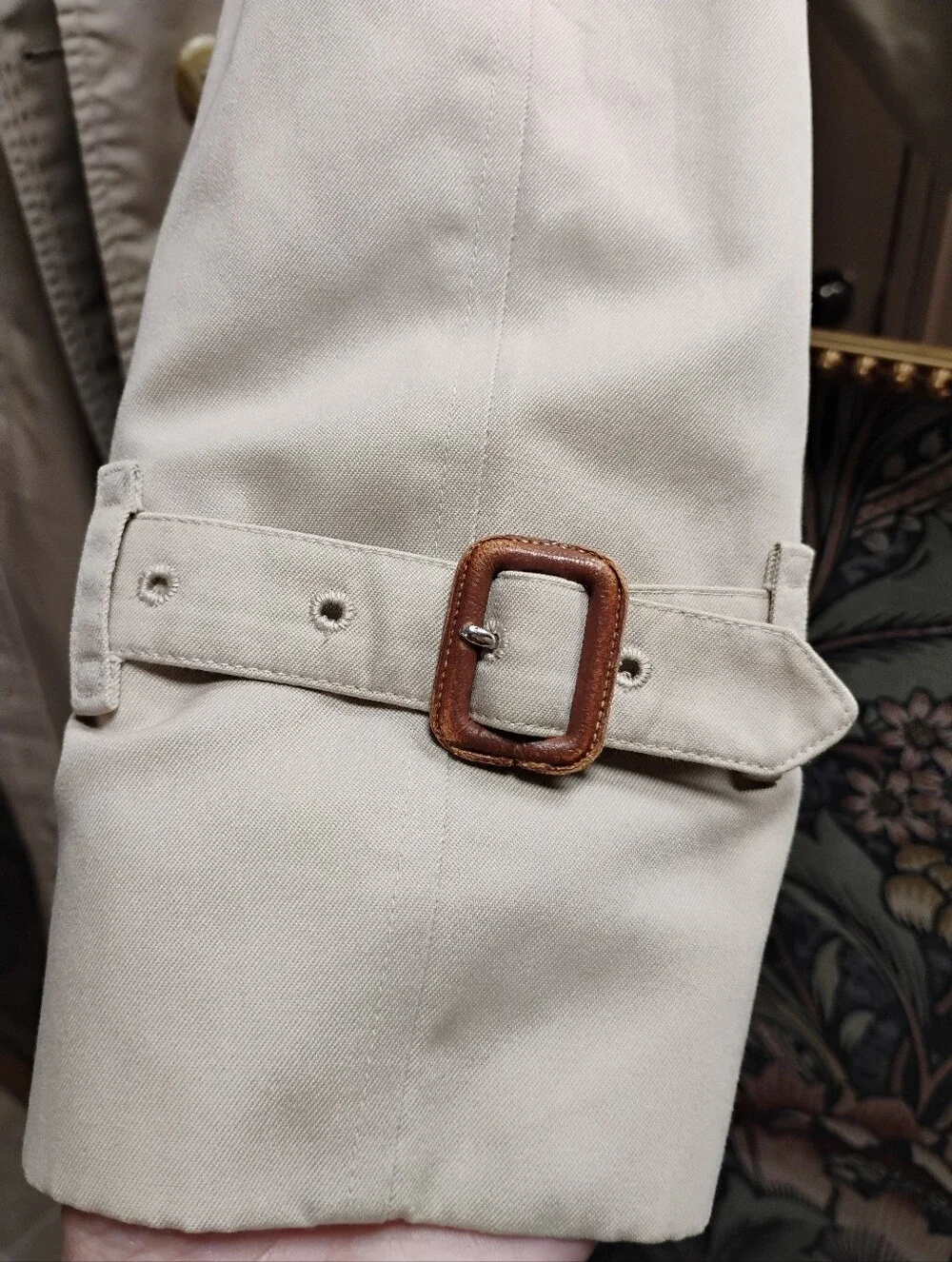 Vintage Burberry Cream/Tan Long Trench Coat with Signature Check Lining - Picture 11 of 14